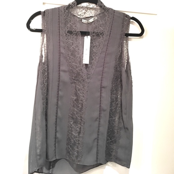 Alice + Olivia lace blouse in Charcoal - Size XS NWT - Picture 4 of 7